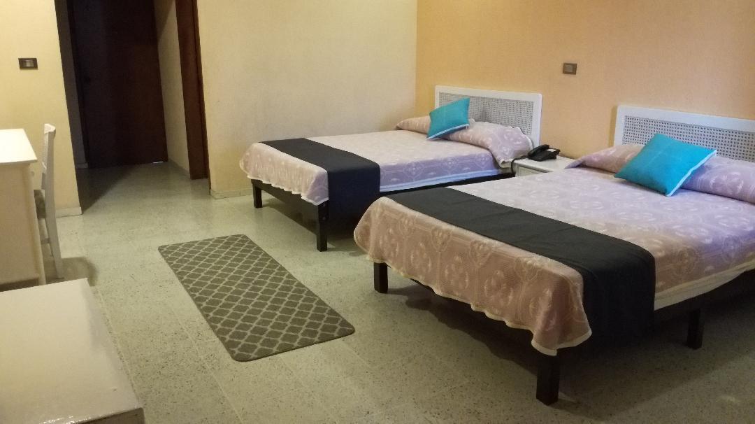 Hotel Champlitte San Rafael  外观 照片